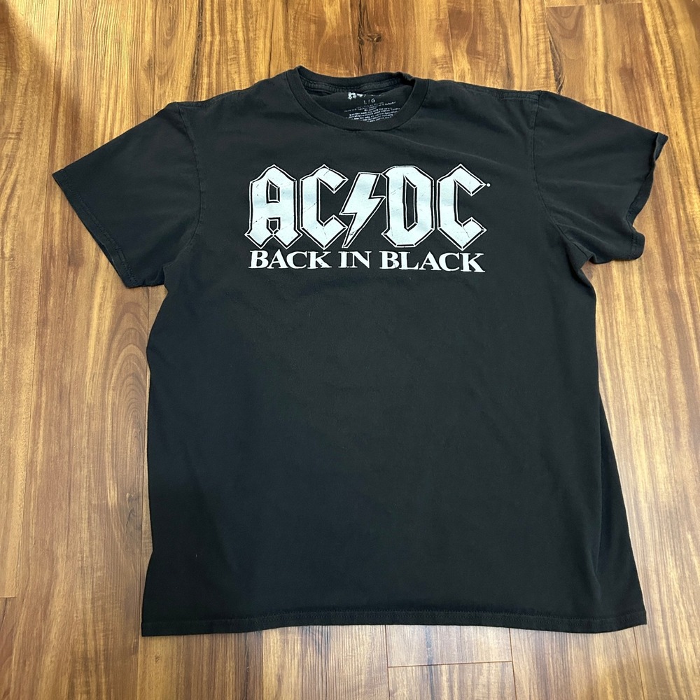 AC/DC Back In Black Graphic T-Shirt Mens Large Black Rock Band Concert Tee